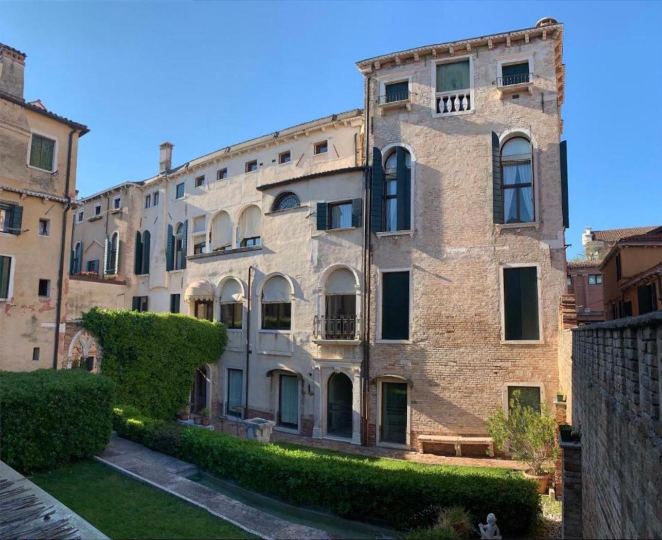 Palazzo Contarini Della Porta Di Ferro Aparthotel Venice Luaran gambar