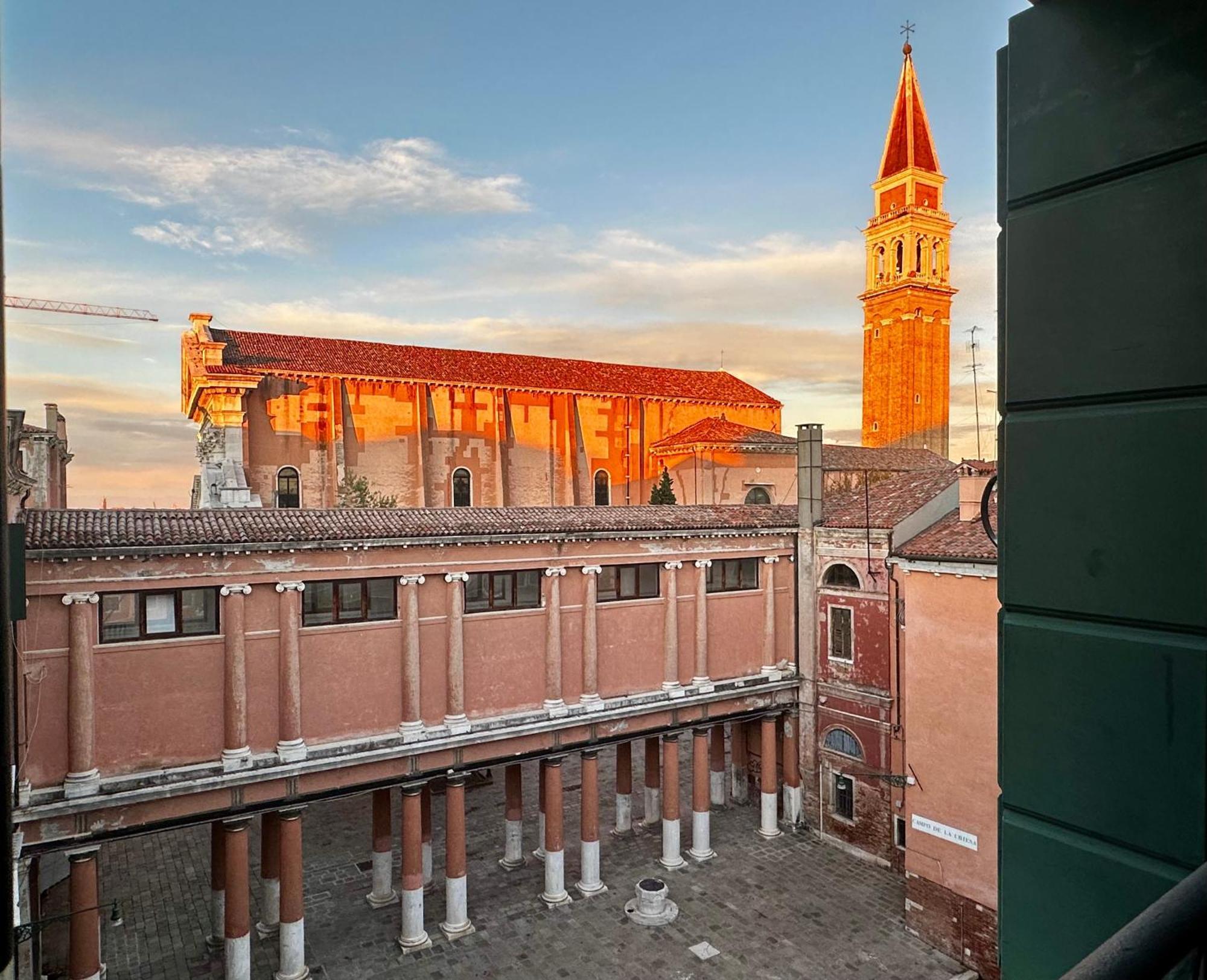 Palazzo Contarini Della Porta Di Ferro Aparthotel Venice Luaran gambar
