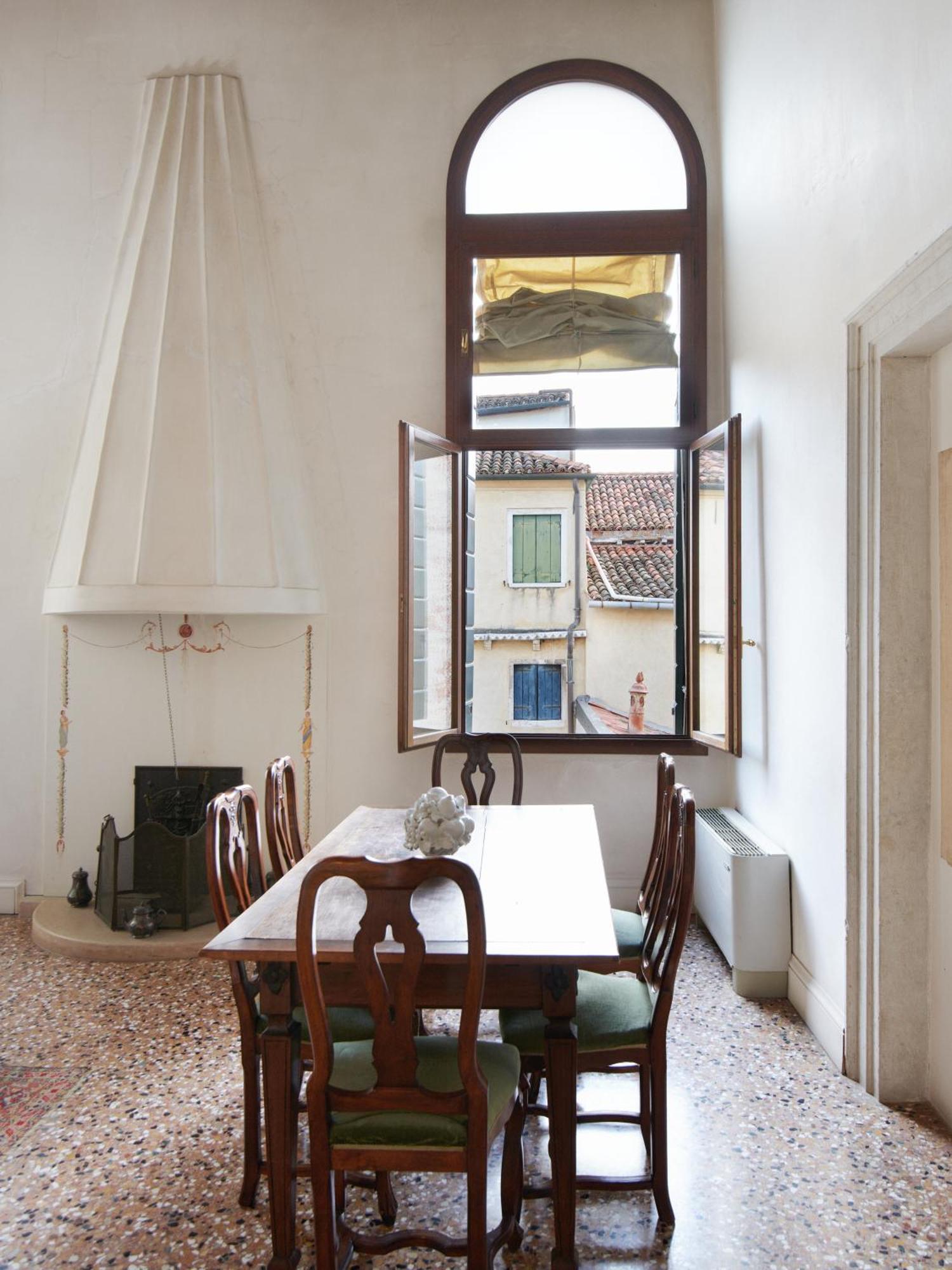 Palazzo Contarini Della Porta Di Ferro Aparthotel Venice Luaran gambar